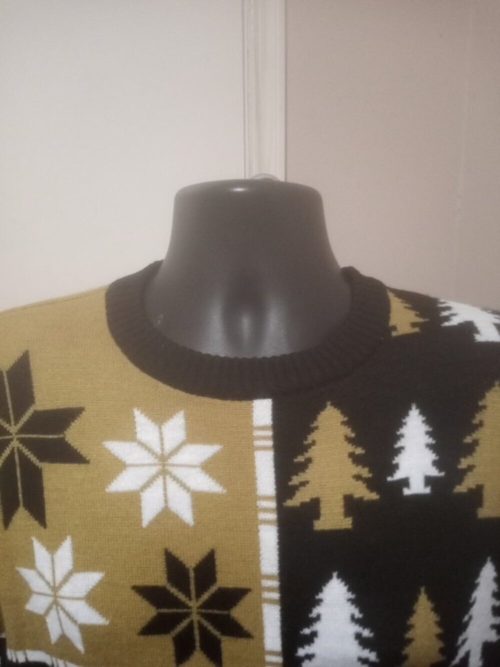 Team Apparal NFL New Orleans Saints Busy Block Ugly Sweater Men's Size Large L - Picture 2 of 13